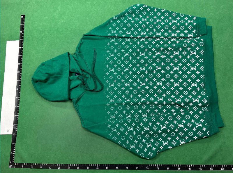  Louis Vuitton hoodie  (30 CP) -2