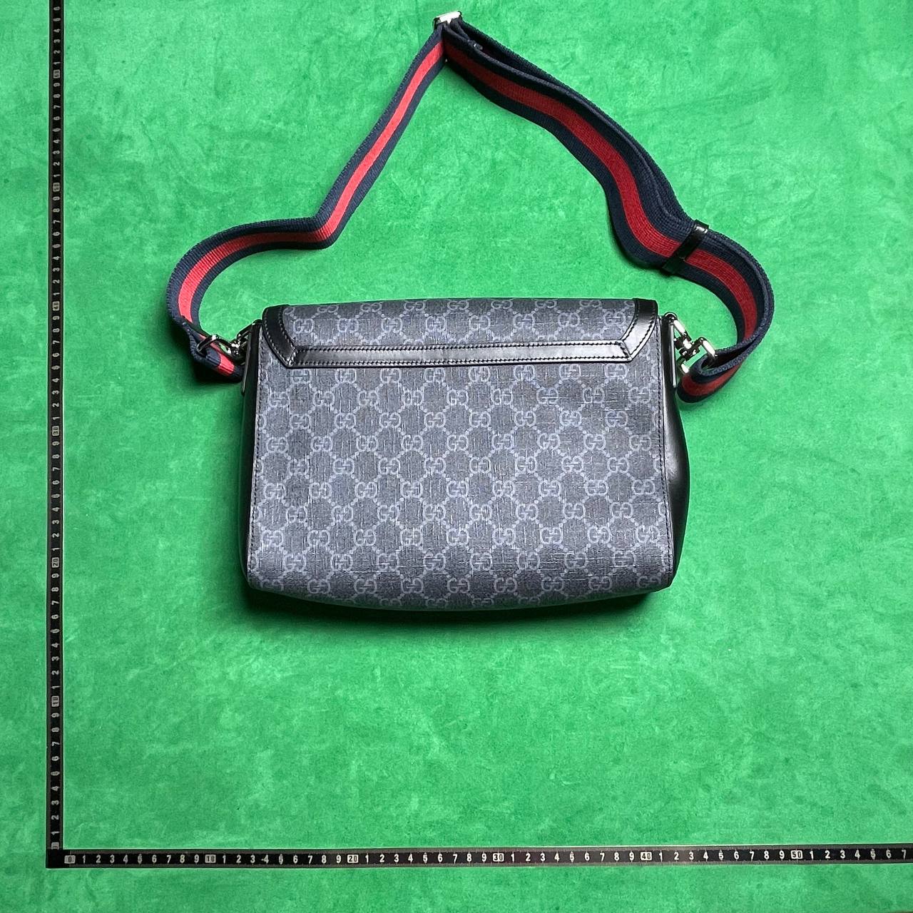 Panda heritage soft bag delive