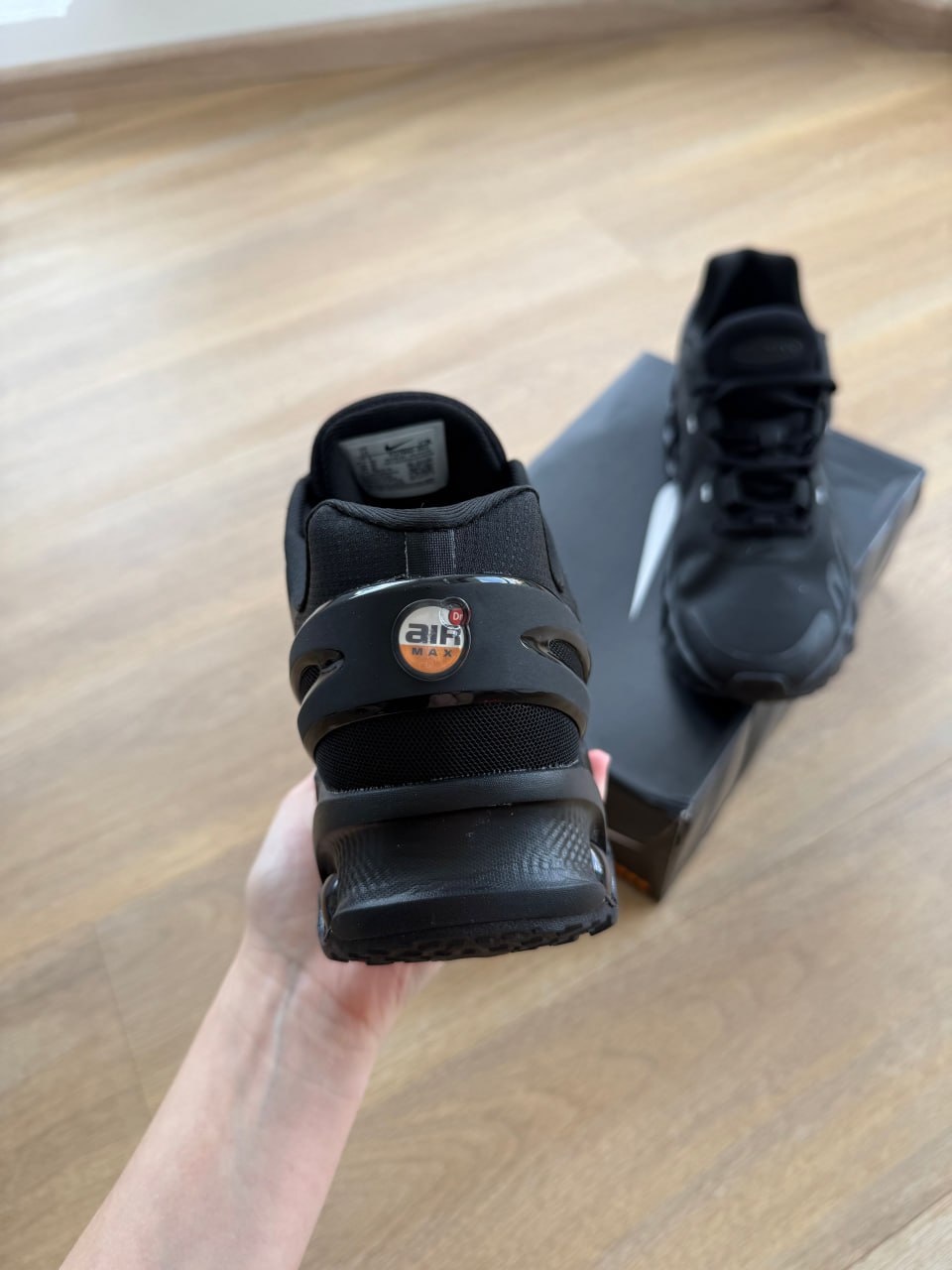 AIR MAX DN SHOES -4