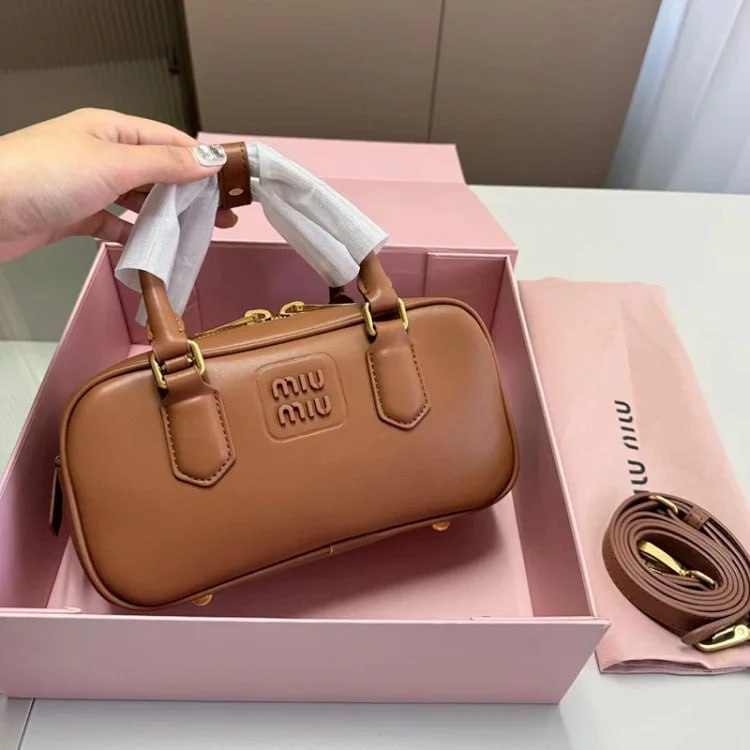 miumiu women's bag -3
