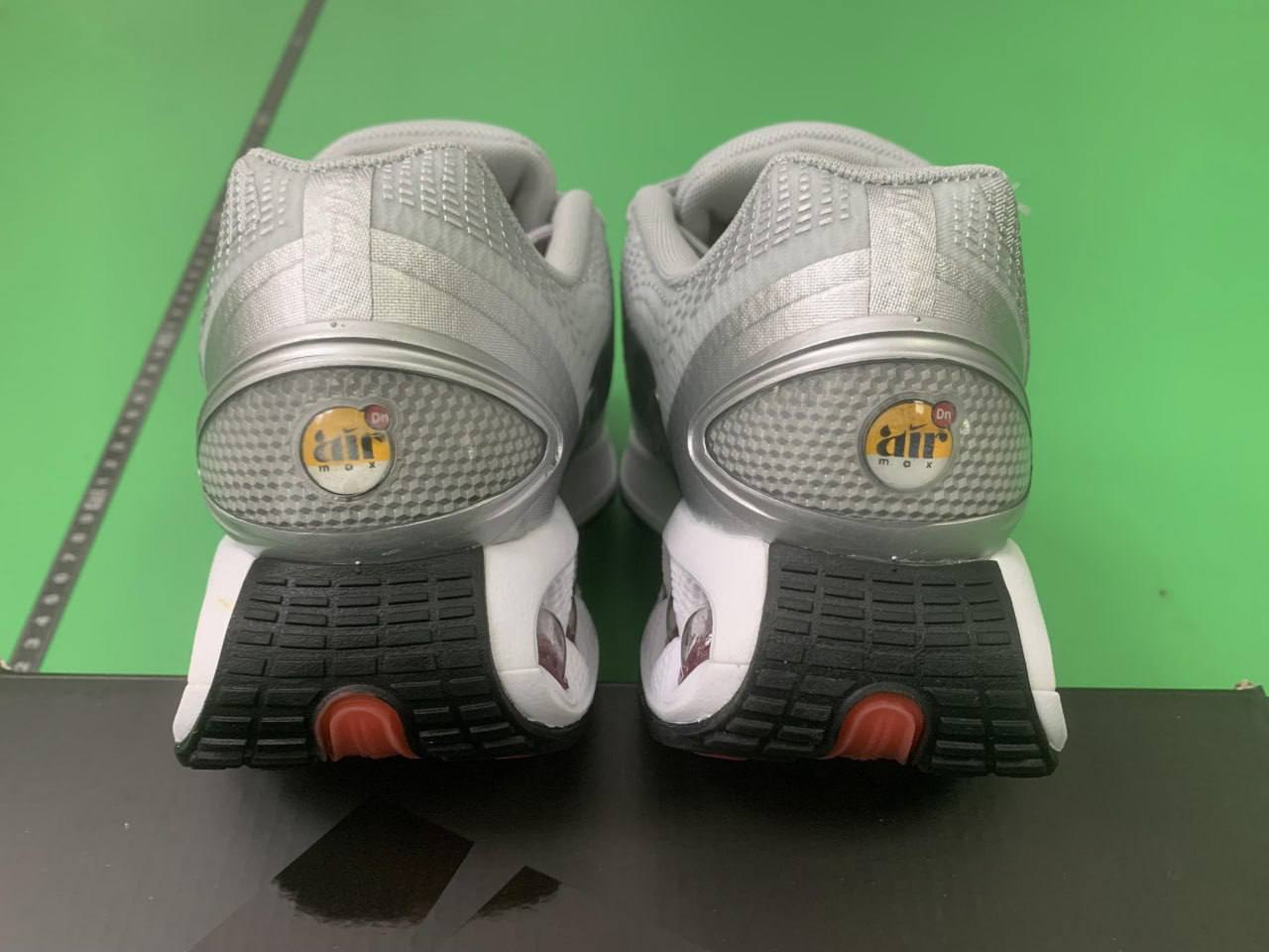 NIIke sports shoes -4