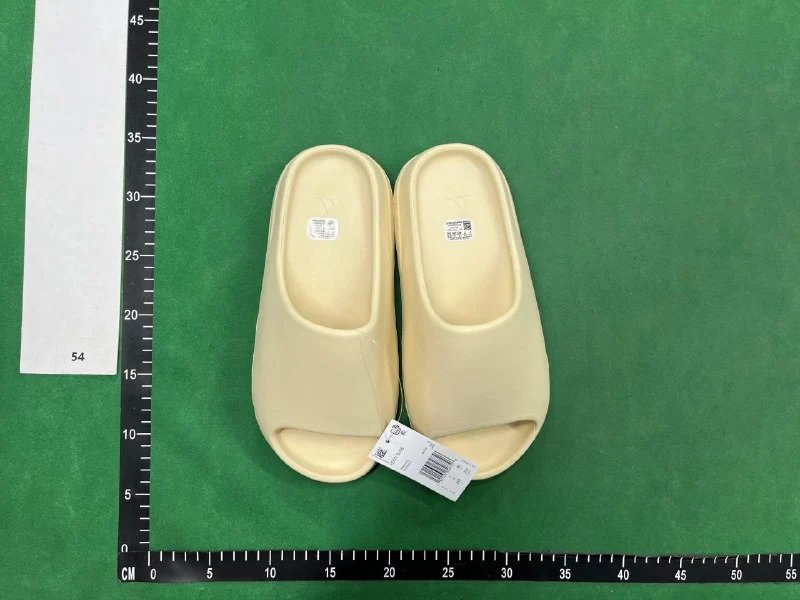 Yeezy Slippers（Factory direct sales） -2