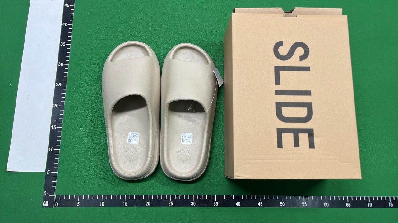  Yeezy Slippers -2