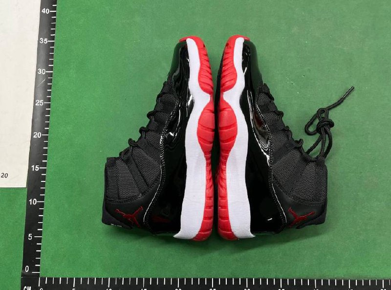 Air Jordan 11 Retro -2