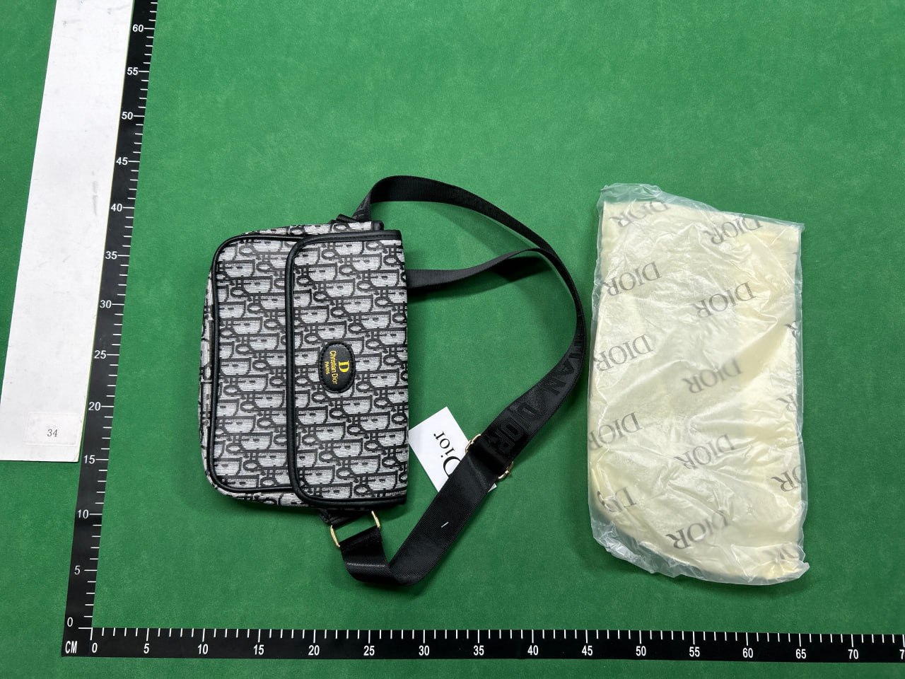 Various designer bags                                                 Various designer bags                                                                                                              -4
