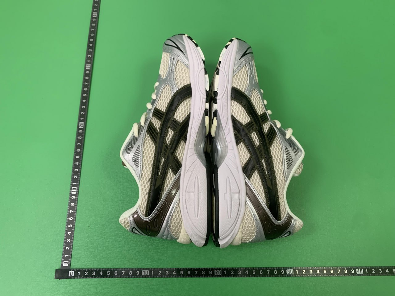 Asics Gel Kayano 14   ( 32 colors -4