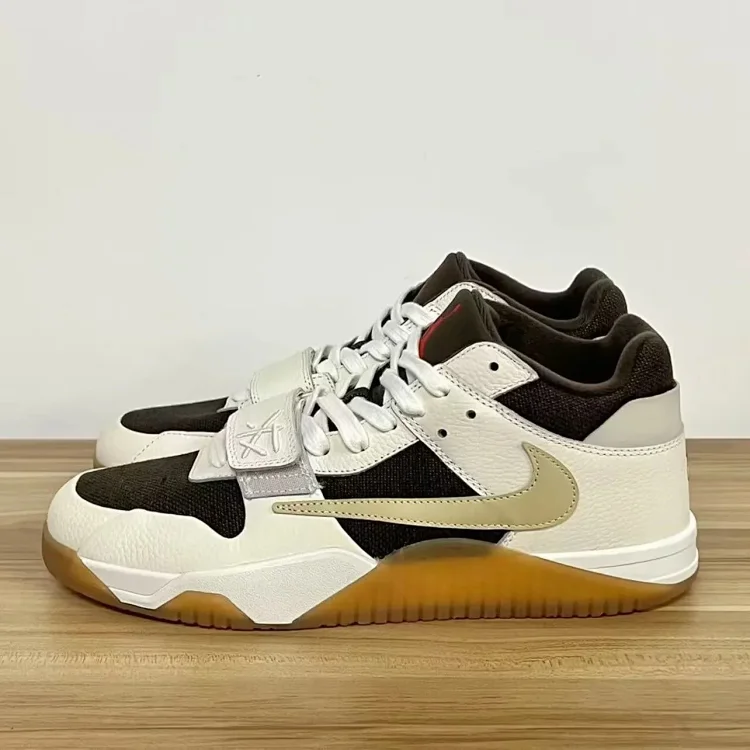 NIKE & Travis Scott Jumpma