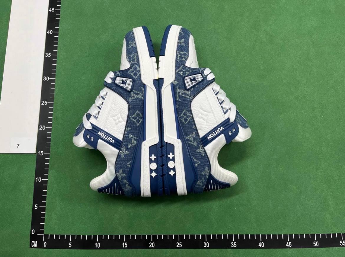 Louis Vuitton Trainer LV -5