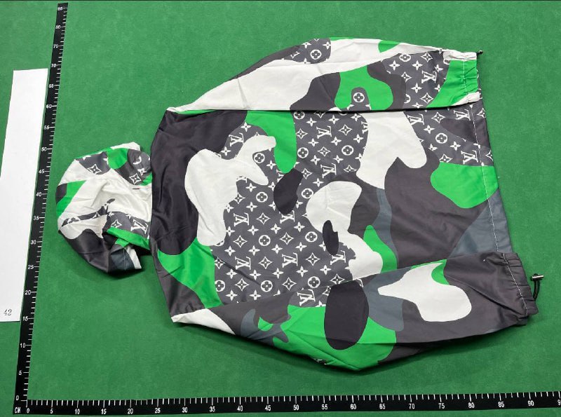 Luis Vuitton Windbreaker -3
