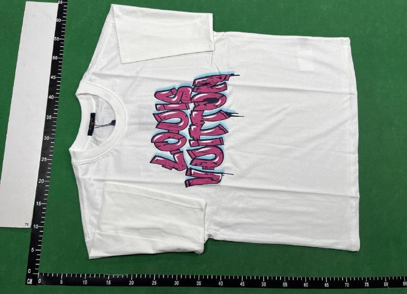 Louis Vuitton T-shirt  (40 CP) -5