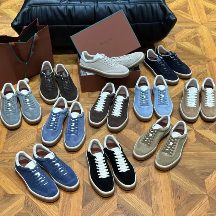 Loro piana tennis walk