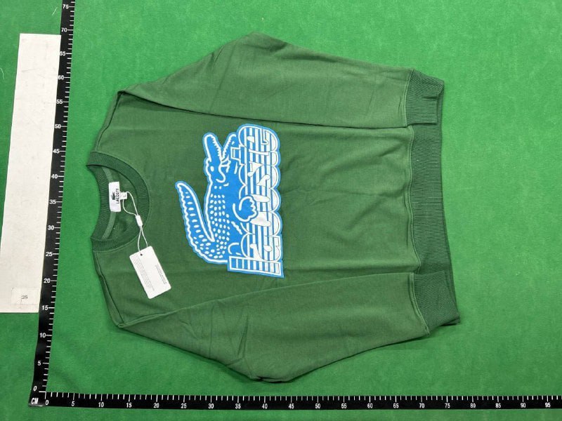  Lacoste Sweater -2