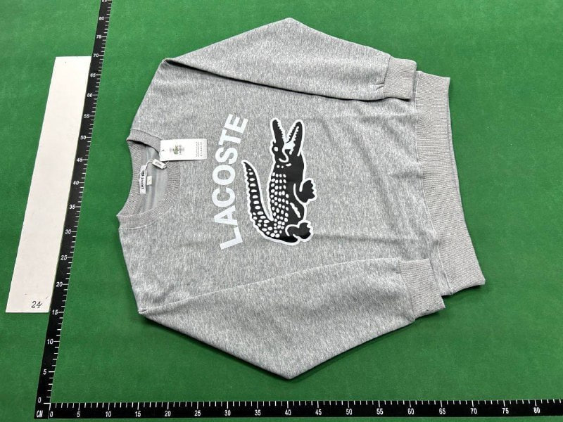  Lacoste Sweater -3