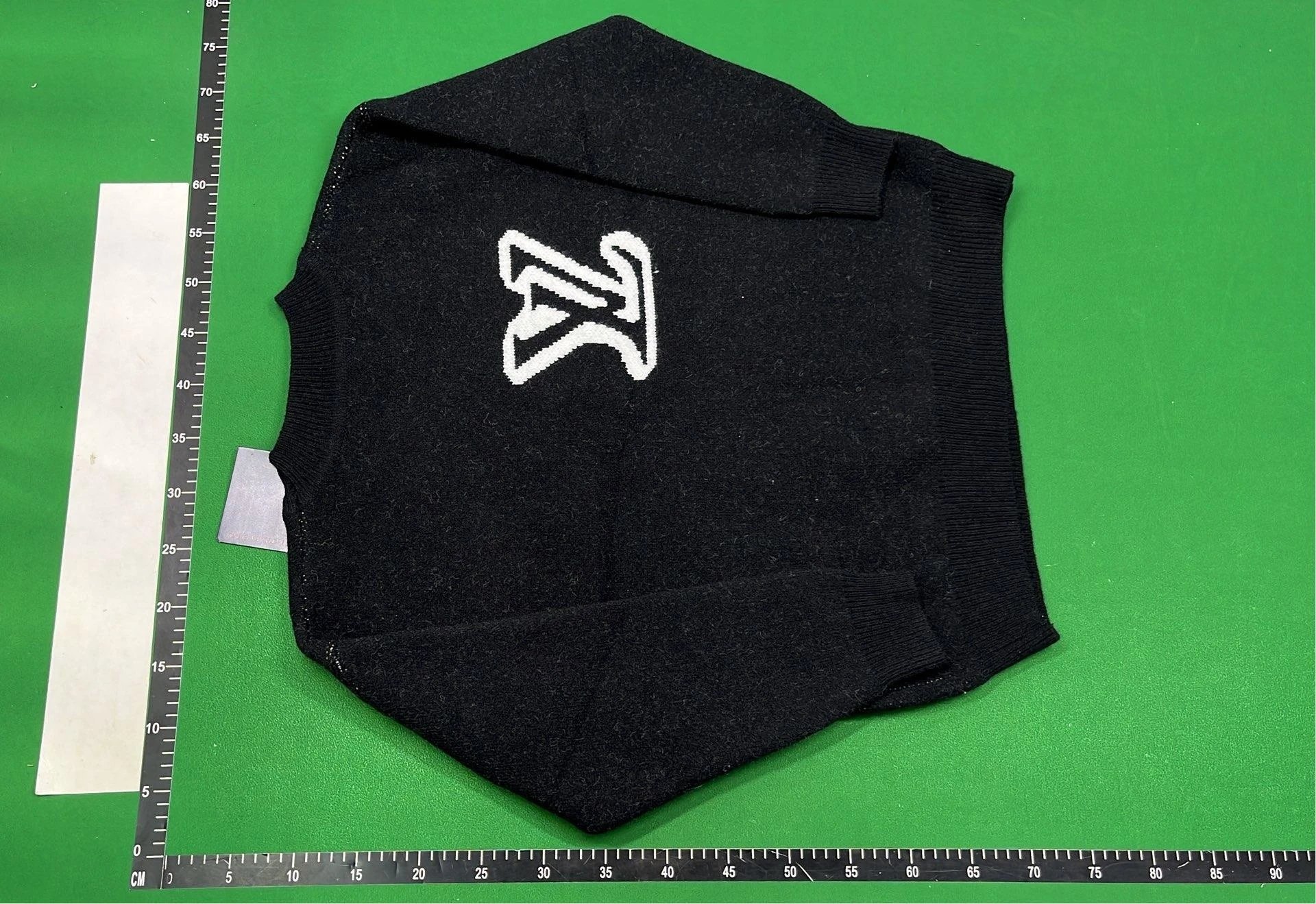 LV sweater (10 + styles) -3