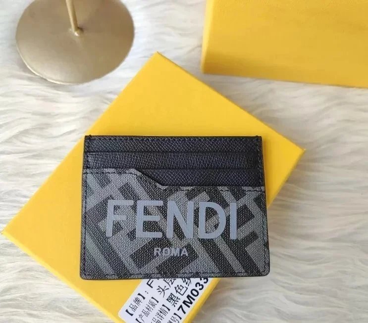 Fendi wallet -3