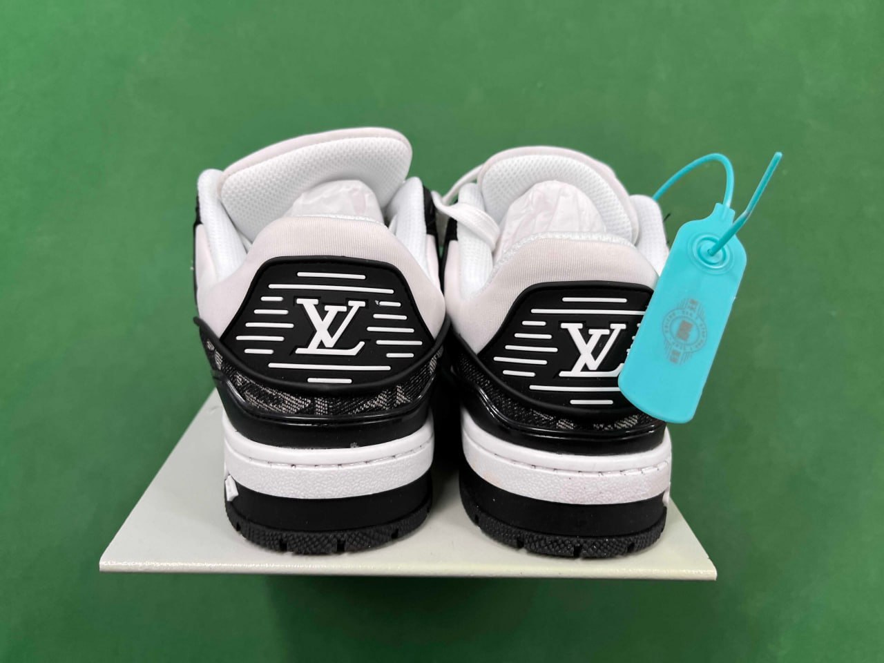 Louis Vuitton Loafers -3
