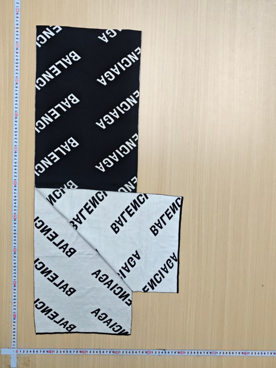  Balenciaga scarf -4