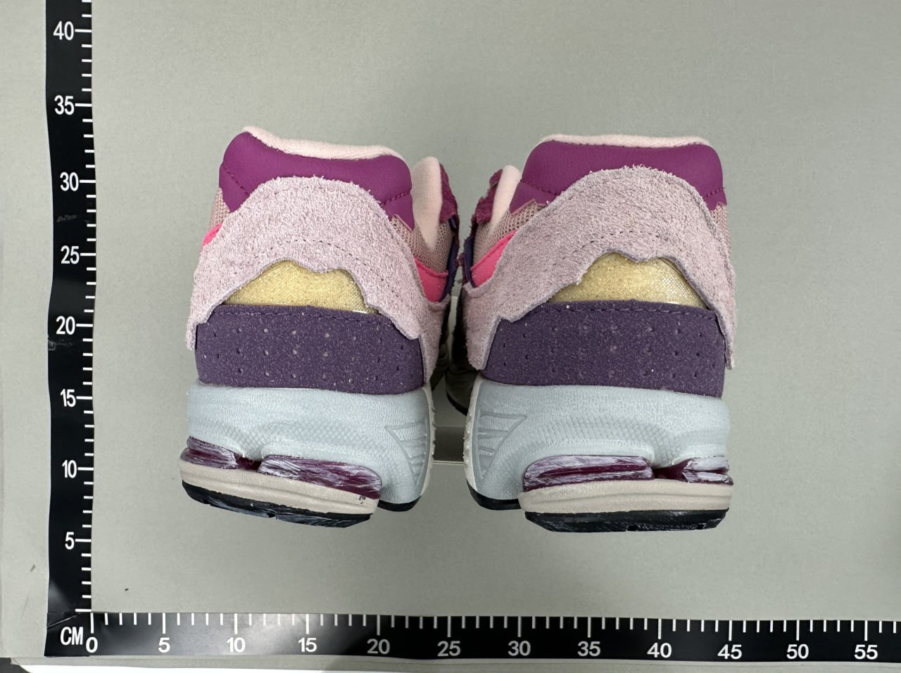 New Balance 2002R -2