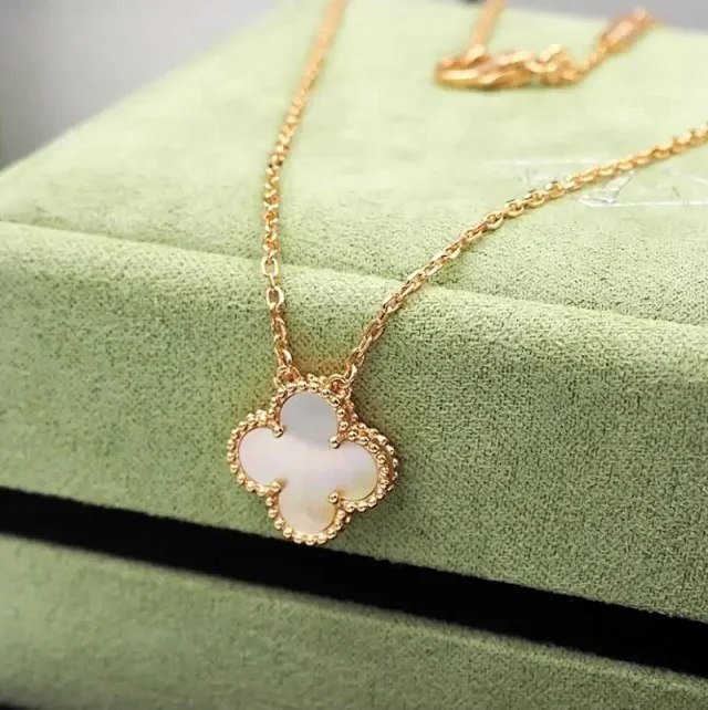 Van Cleef & Arpels VCA Fashion new four-leaf clover bracelet（18 styles) -4
