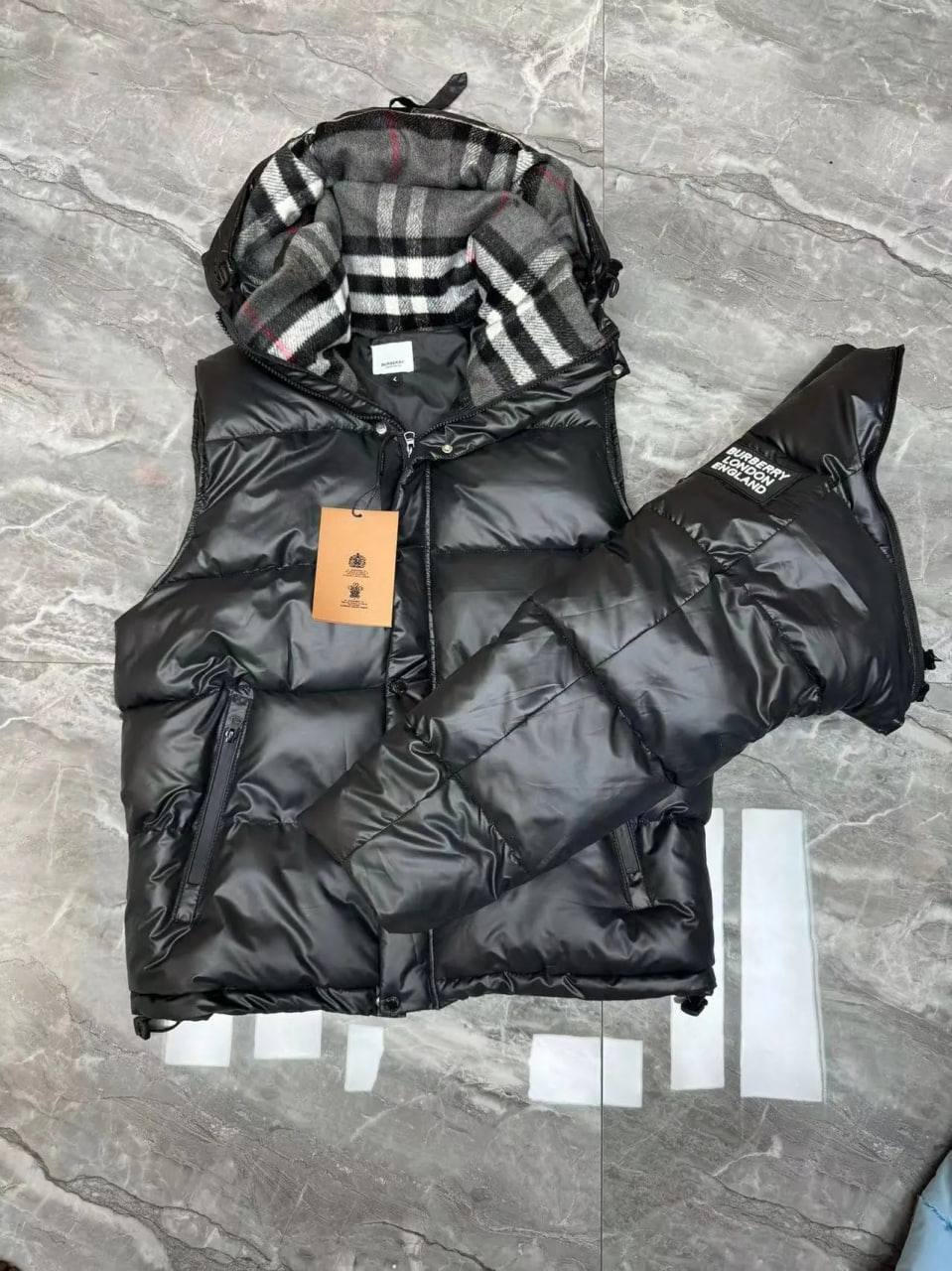 Moncler down -3