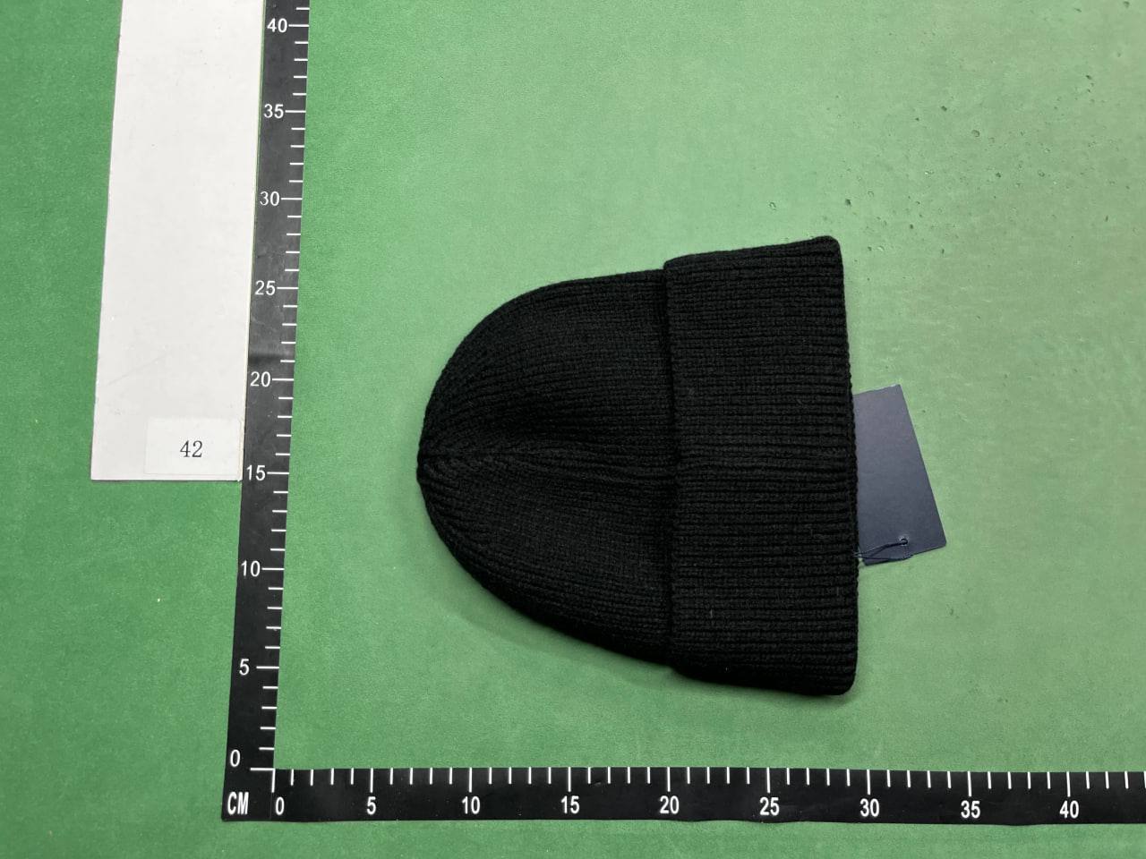 prada Knitted hat -3