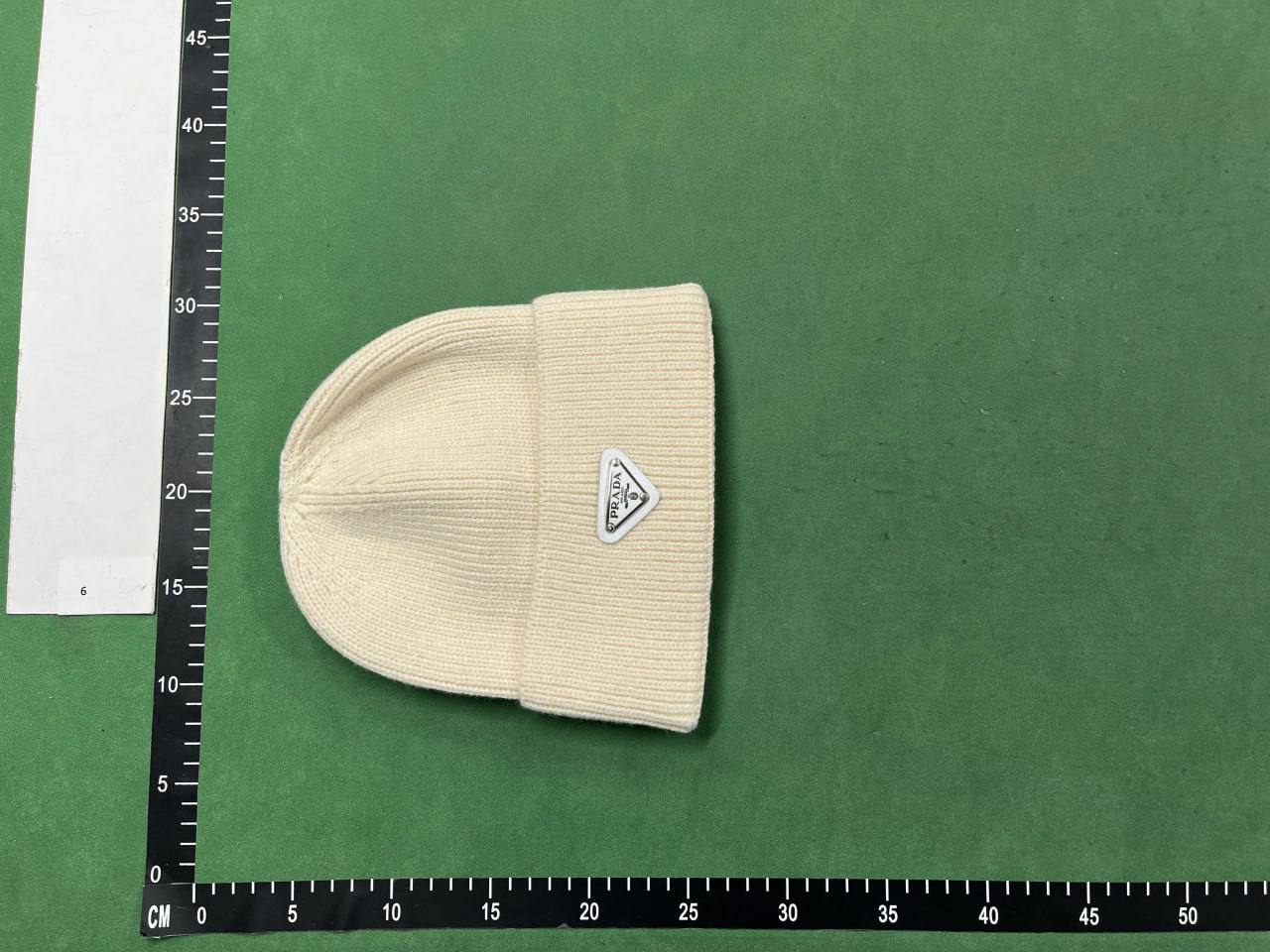 prada Knitted hat -4