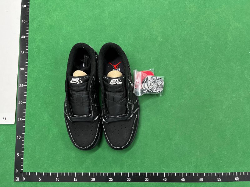 AJ1 X Travis Scott -3