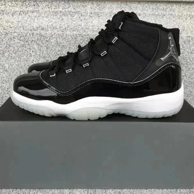 Air Jordan 11 shoes
