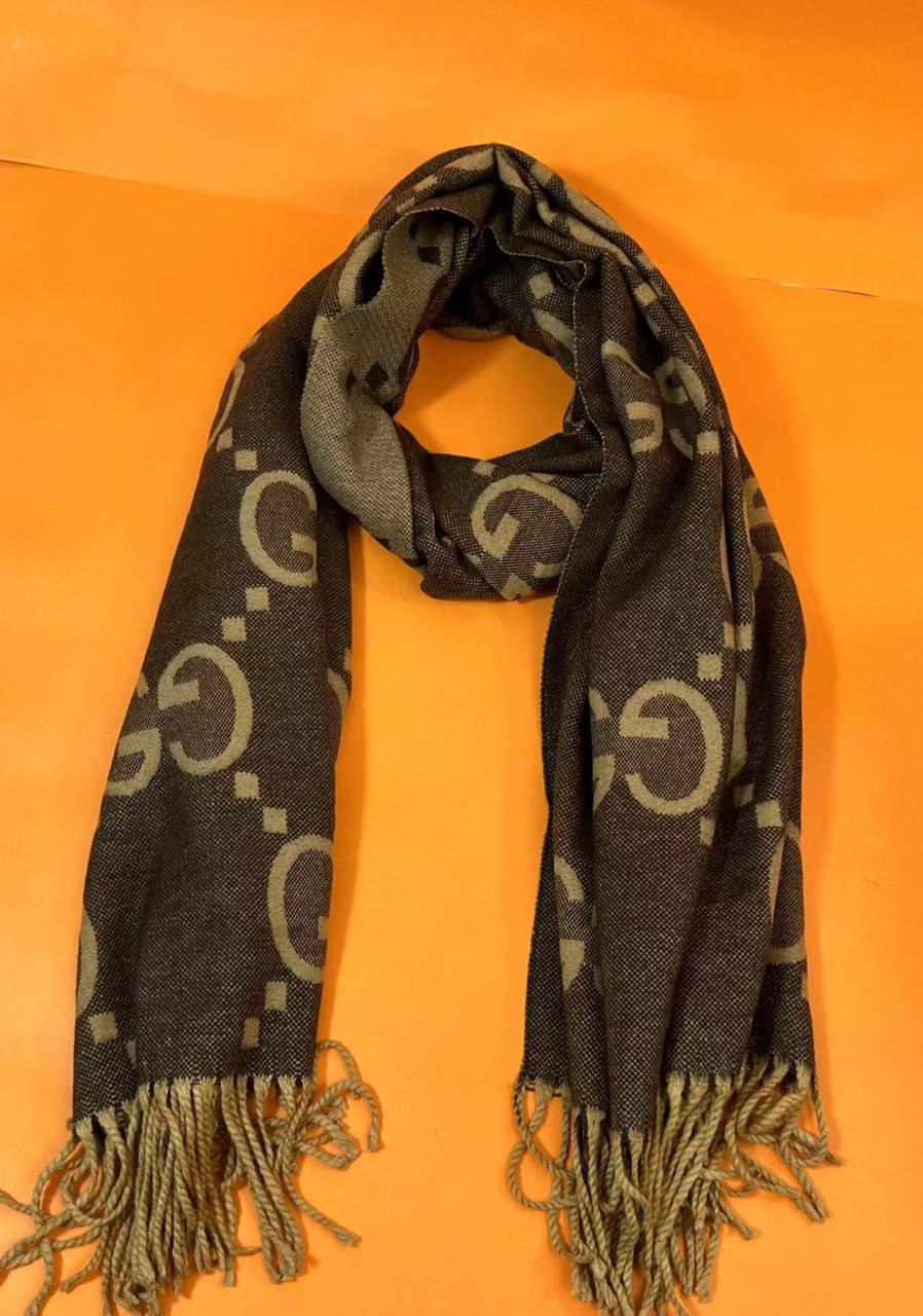 BurberryLVFendi  Scarf -2