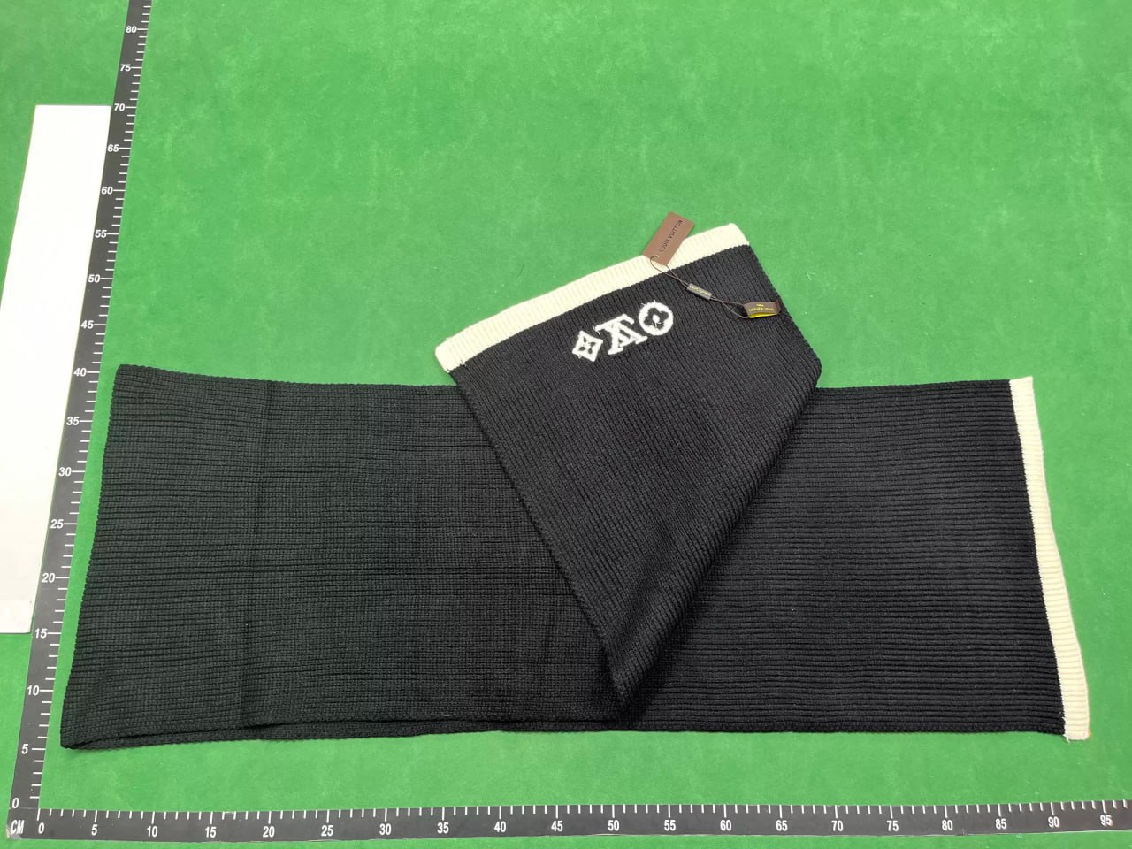 BurberryLV Scarf -3