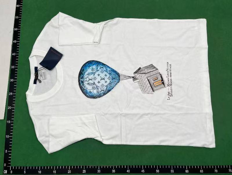  Louis Vuitton short sleeve -2