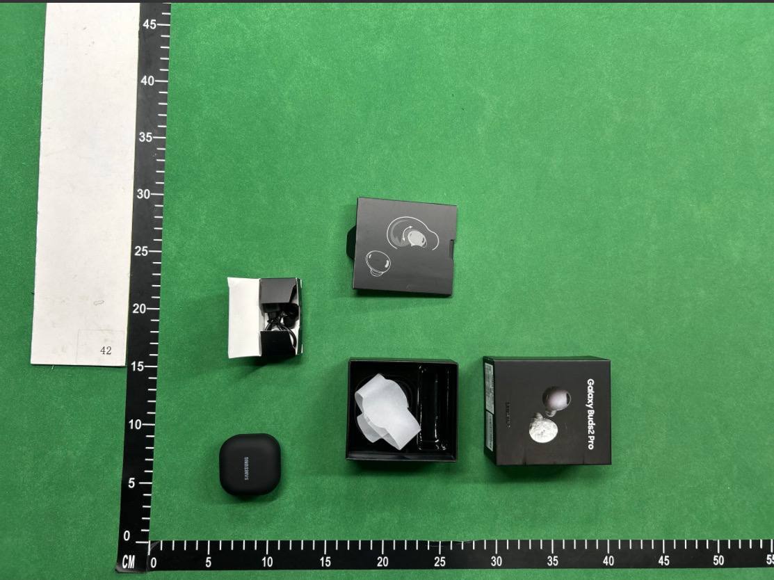 Apple headphones full range TOP -5