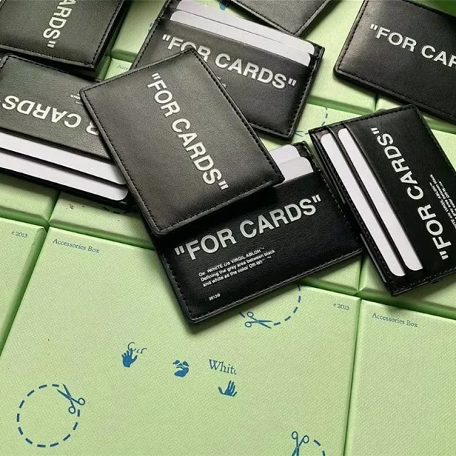 Off-white wallet -3