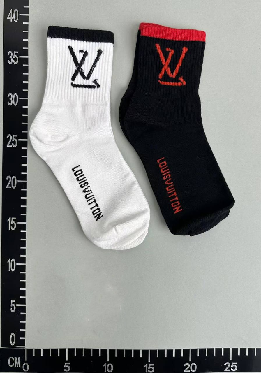 LOUIS VUITTON Socks1 -4