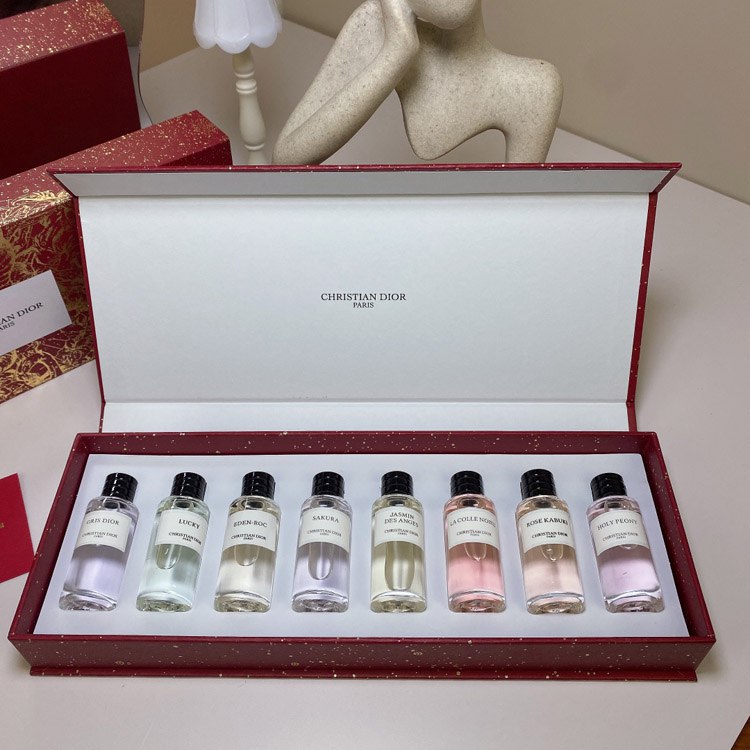Dior Collection Fragrance Sample Set 8 Pieces -2