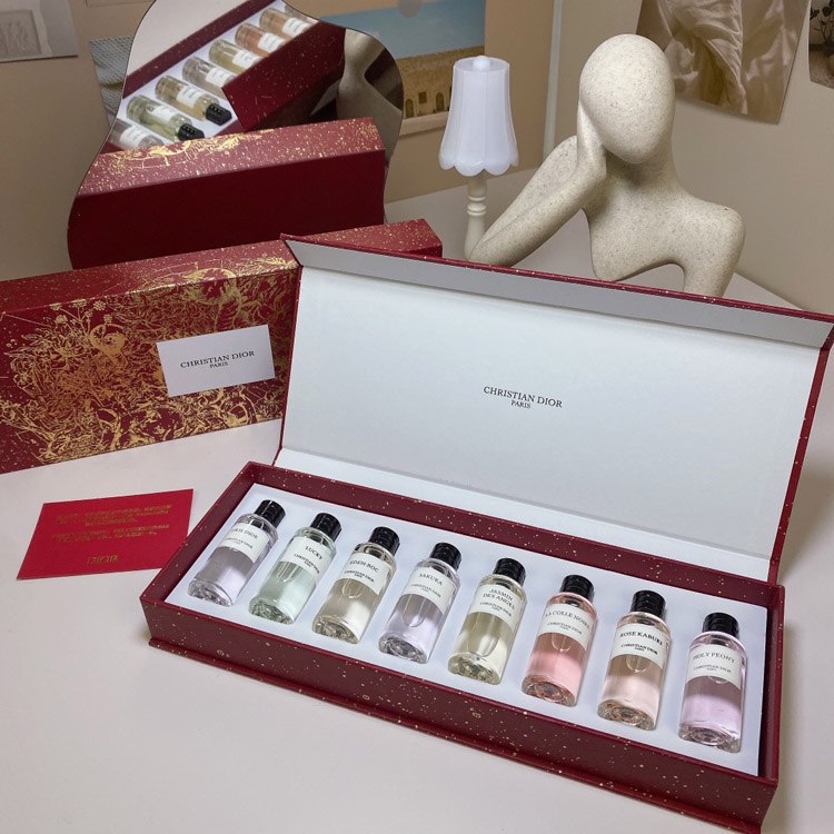 Dior Collection Fragrance Sample Set 8 Pieces -3