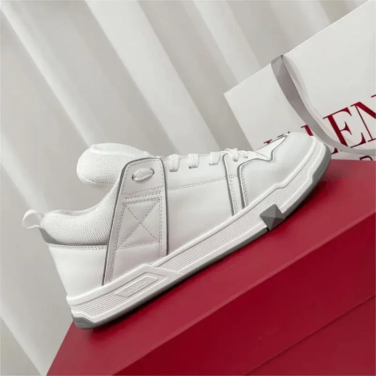 VALENTINO Skate