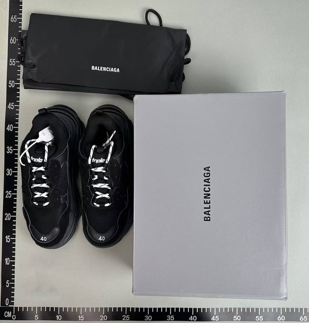 Balenciaga Triple S -2