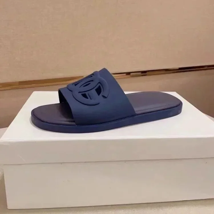 Slippers1