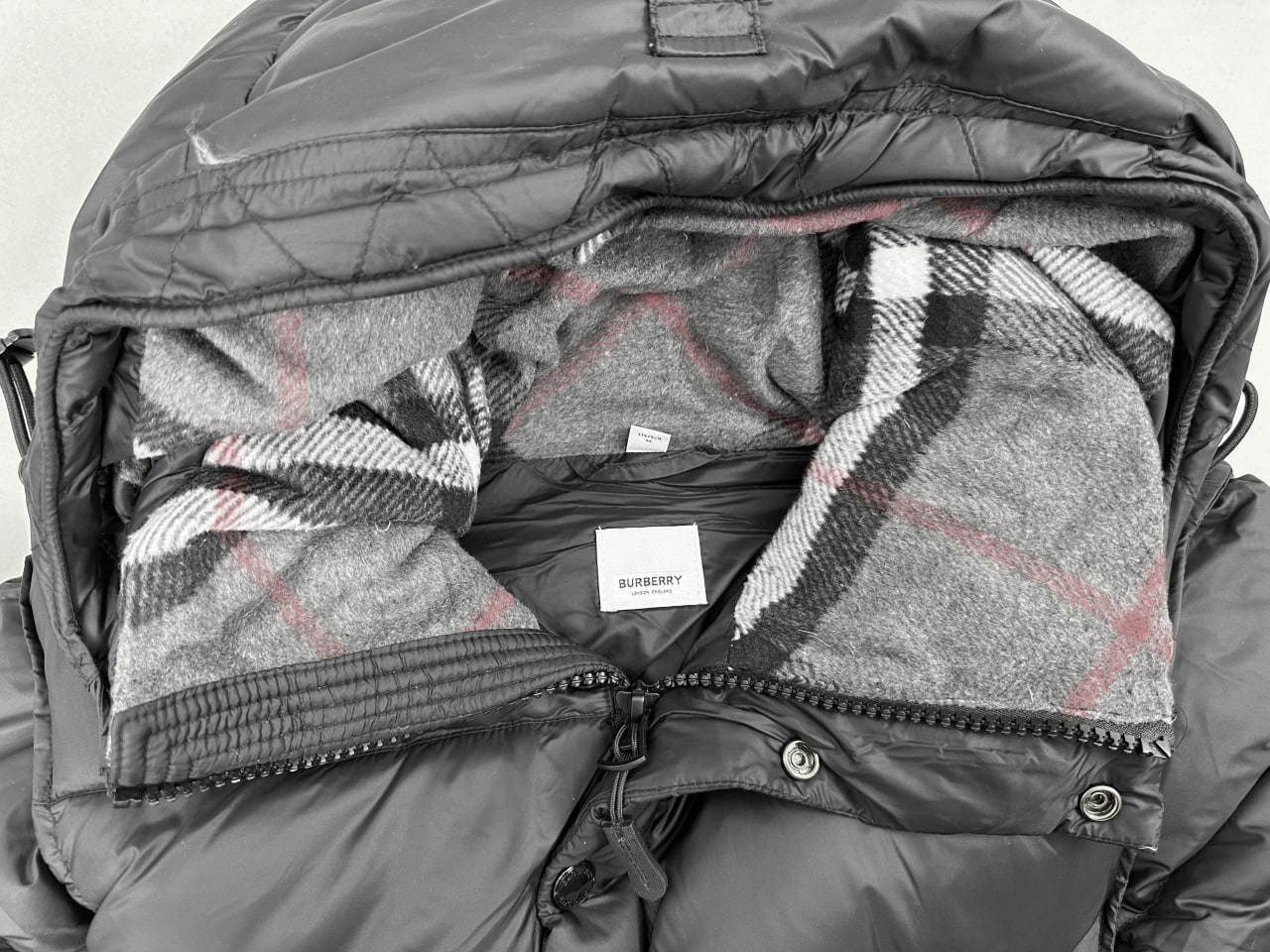  Burberry Coat1 -4