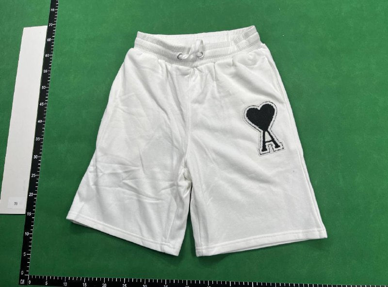 Ami shorts   (28 CP) -3