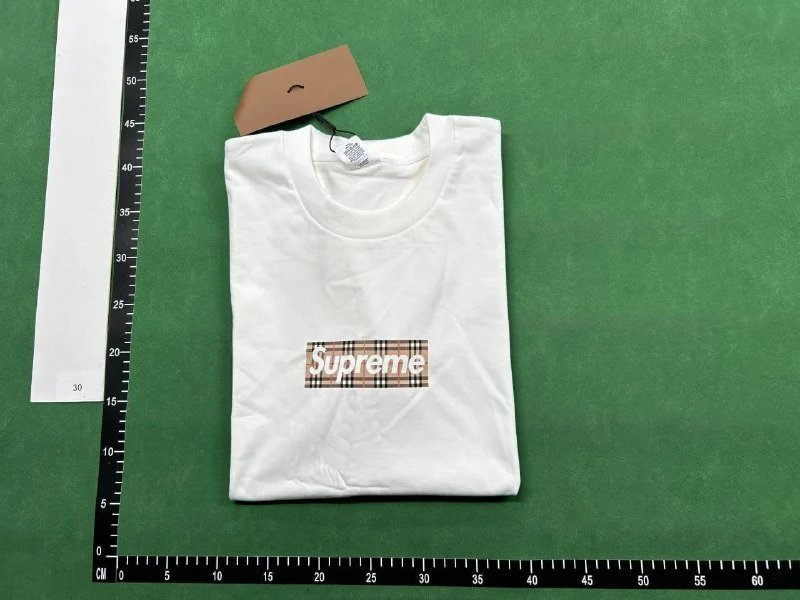 Supreme T-shirts1 -2