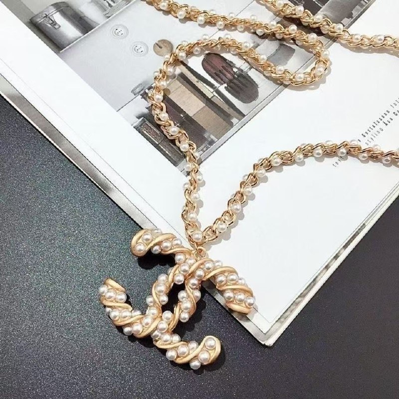 Chanel Pearl CC Logo Necklace -2