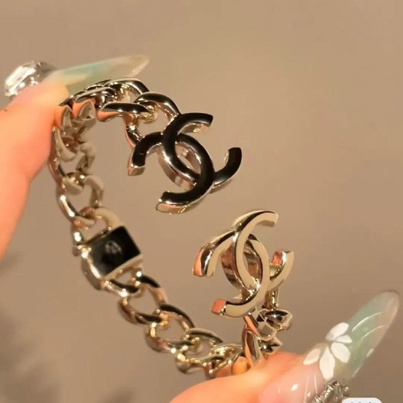  Chanel CC Logo Chain Bracelets [2 styles] -3