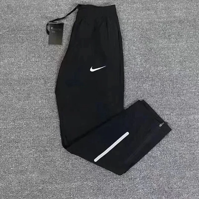  CONJUNTO DEPORTIVO NIKE -2