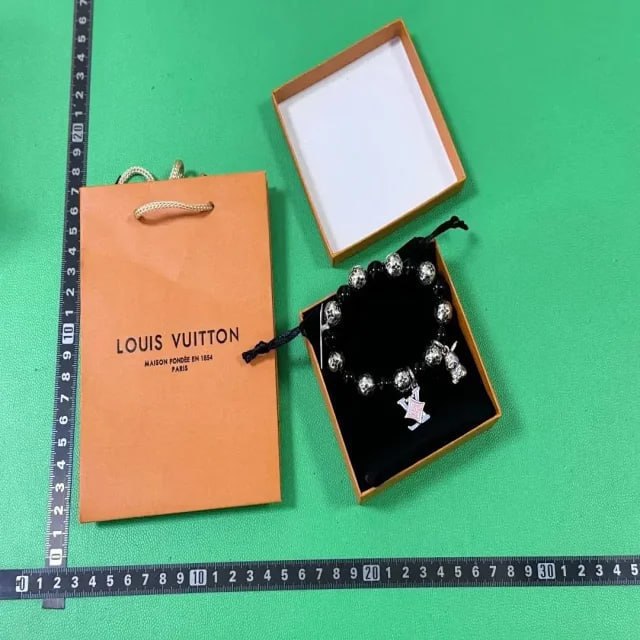 Louis Vuitton LV Thai silver style bracelet -4
