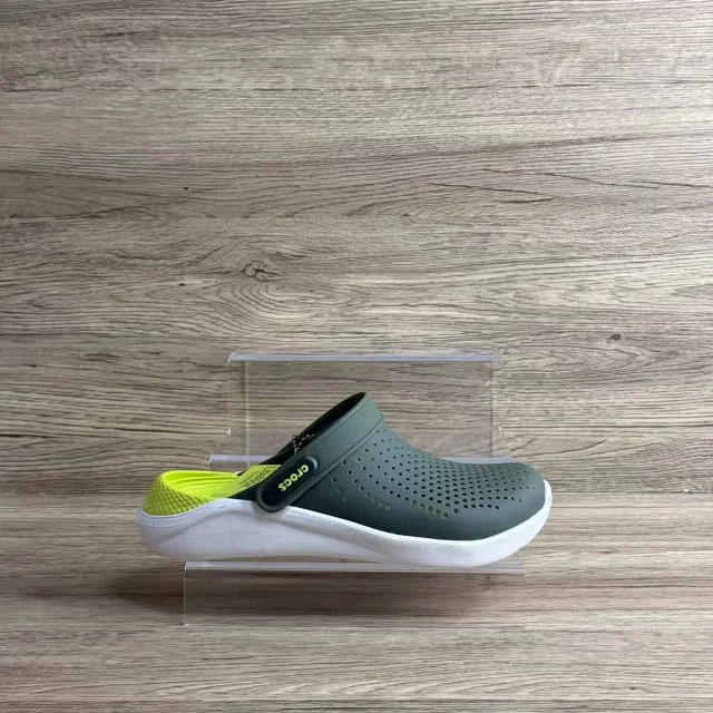 Crocs slippers -2