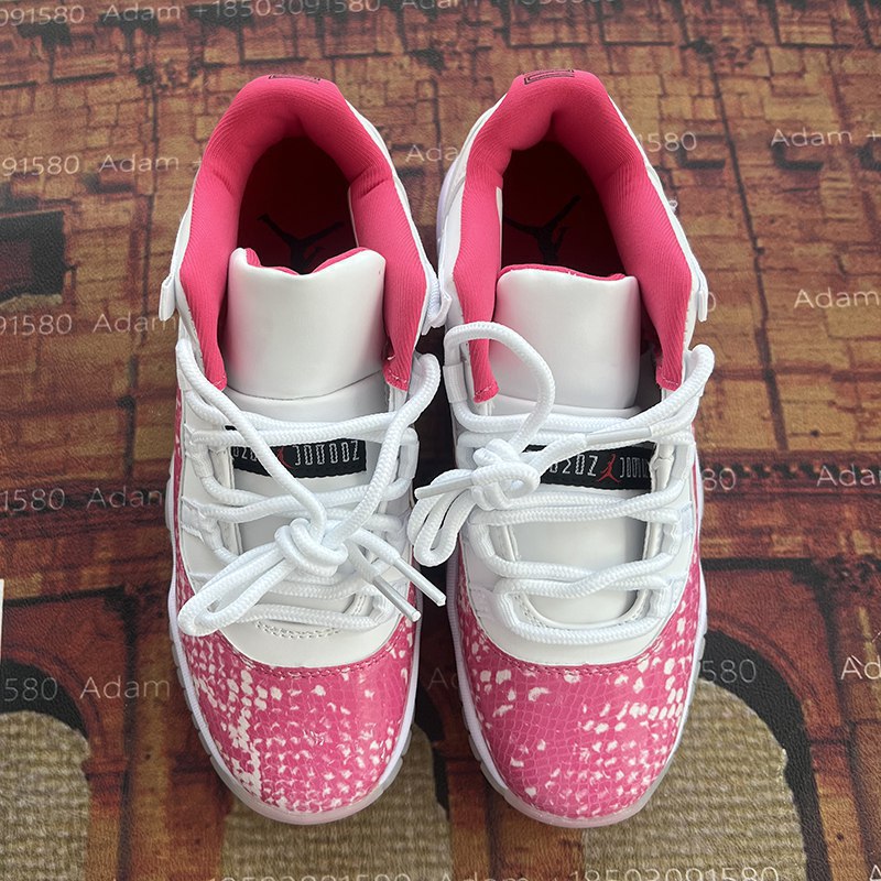 NIKE AIR JORDAN 11 -3