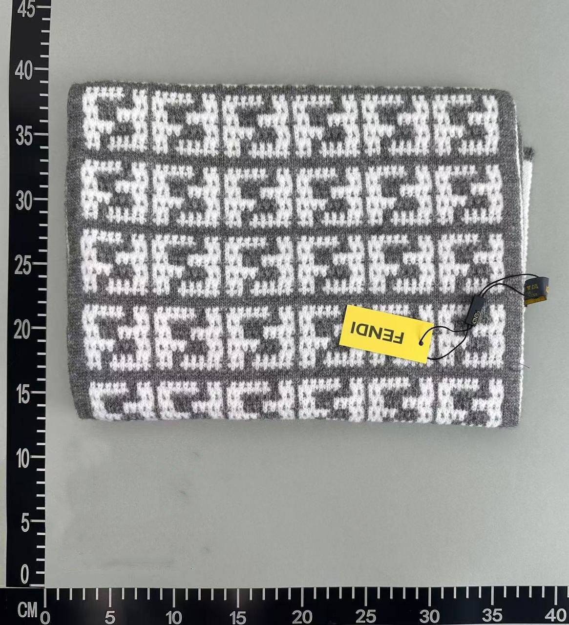 FENDI Scarf -4