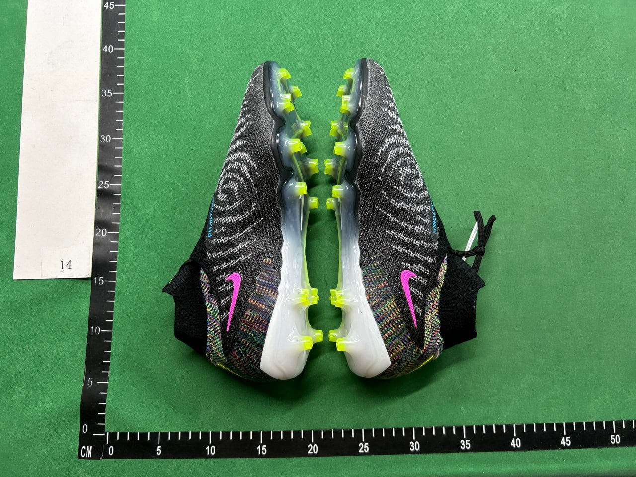 Nike football cleats -3